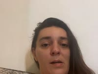 Hey salut toi, moi c’est loly 30 ans et maman de 4 enfants! Par ou commencer... Je suis une modèle webcam charismatique, sensuelle et naturelle. J’adore créer un espace de confiance où l’on peut s’amuser, se découvrir et s’exprimer librement. Ceux qui me connaissent disent que je suis drôle, coquine, attentionnée et toujours prête à offrir une expérience unique. Je fais en sorte que mes visiteurs se sentent à l’aise, désirés et importants. Ici, il ne s’agit pas seulement de regarder : je t’invite à vivre une vraie expérience de connexion, d’intimité et de plaisir partagé. J’aime jouer, explorer les fantasmes et te faire vivre un moment inoubliable