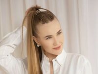 Kinky webcam AdelineCamelin