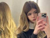 free nude webcam show AriJane