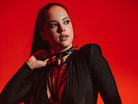 camslut showing tits AustinFairman