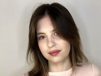 cam girl fingering pussy ChandraTays