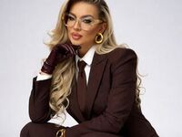 cam girl playing with dildo DalidaSelena