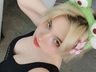 webcam babe chatroom ElanorCiolek