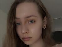 closeup cam EllieCornfield