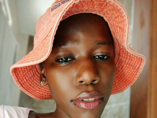cam chat HollyBeatrix