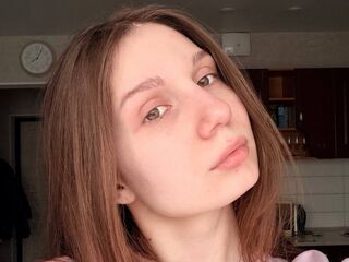 naked webcam girl LaraVenn