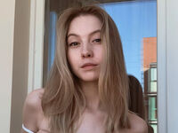 camwhore masturbating with sextoy LizbethBulmer