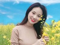 webcam striptease show MezothaLee
