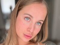 sexy live cam girl MickyBlush
