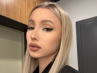 naked cam girl gallery MyongDegado