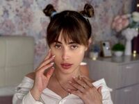 girl showing pussy TessaTaylor