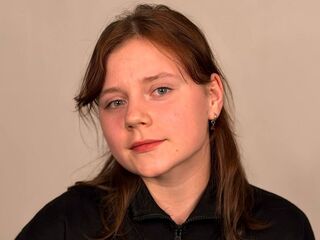 chat room live web cam TonaBurgard