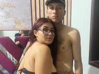 adult couple cam MilliaAndDereck