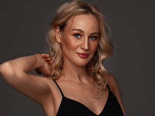 free live webcam AbeyAmaze