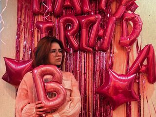 live cam girl gallery AdinaBoas