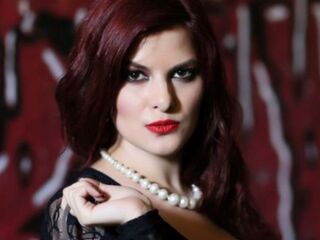 nude webcamgirl AldeaKnox