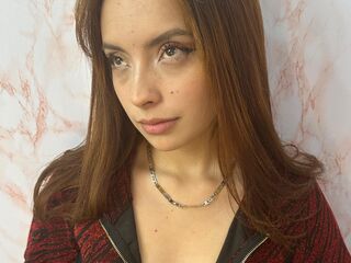 beautiful girl webcam AliceMontclair