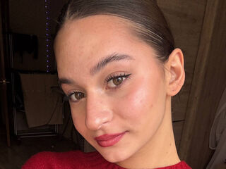 teaser web cam AlisenBrown