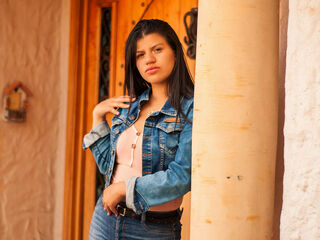 topless cam girl AlishaRazat