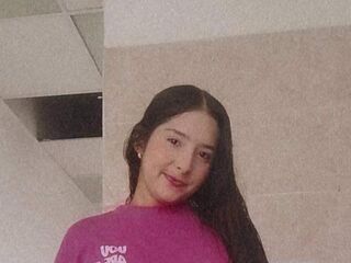 naughty camwhore AlixGarcia
