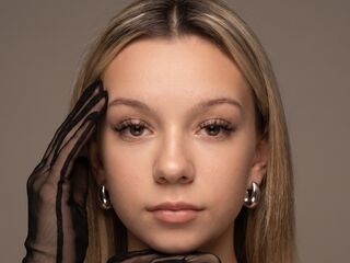 naked girl with webcam masturbating with sextoy AmandaRandolph