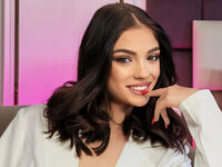 chat room picture AmiraJolie