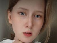 free nude webcam show AmyCollege