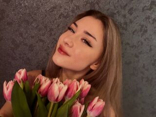 beautiful webcamgirl AngellaMasood
