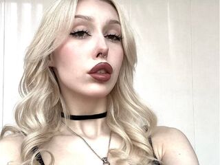 hot cam girl fingering shaved pussy Annial