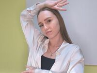 girl showing tits AugustaHaines