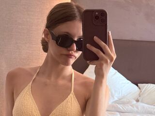 fingering webcamgirl picture AureliaThorn