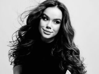 fingering webcamgirl AvaKiss