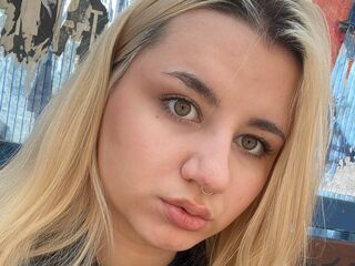 cam girl fingering pussy BarbaraWellsmith