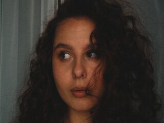 fingering webcamgirl BertieSiegers