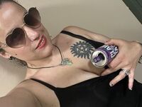 camwhore spreading pussy BrattyBride
