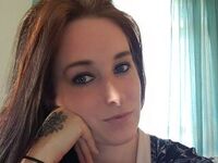 camgirl masturbating with dildo BrookeMoon