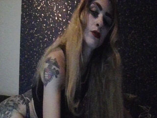 camwhore spreading pussy Bunnyamore