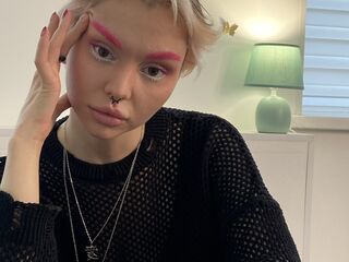 cam slut CarmeliaPolyak