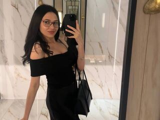 girl chat CelineMilton