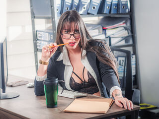 nude webcam girl CloeVergara