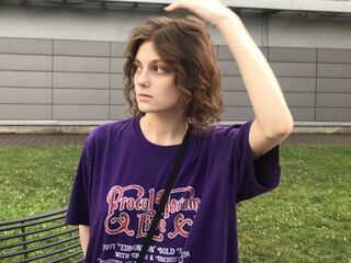 strip tease CorinneKeidong