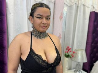 camgirl porn cam CourtneyJaz
