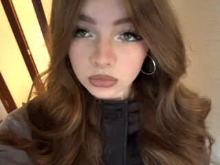camwhore spreading pussy CrystalReed