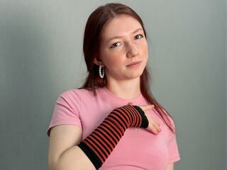 camgirl masturbating with dildo CweneGreaves