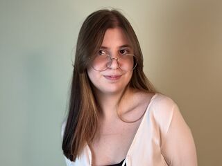 shaved pussy webcam DebbraAdonis