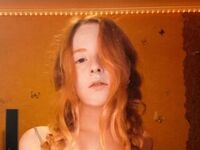 nude cam photo DeliaLashbrook