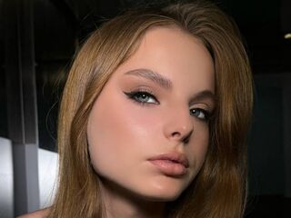 adult chatroom DoraWilliams