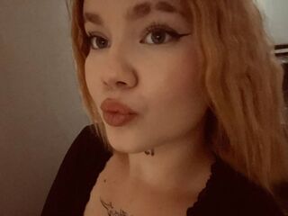 naked camgirl masturbating with vibrator DorisHall