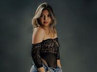 camgirl playing with sex toy ElianisCuevas