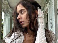 adult cam chat ElliMays